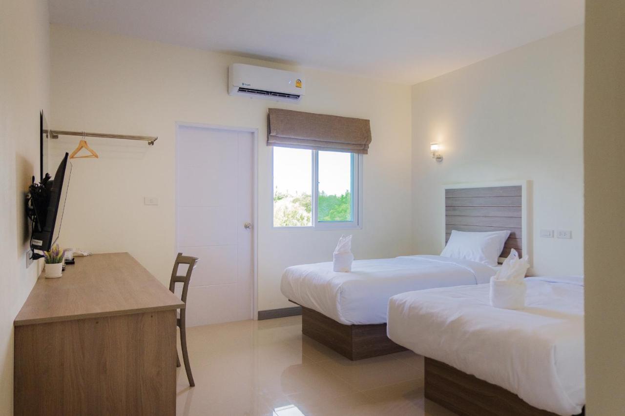 One Chumphon Hotel Exterior foto